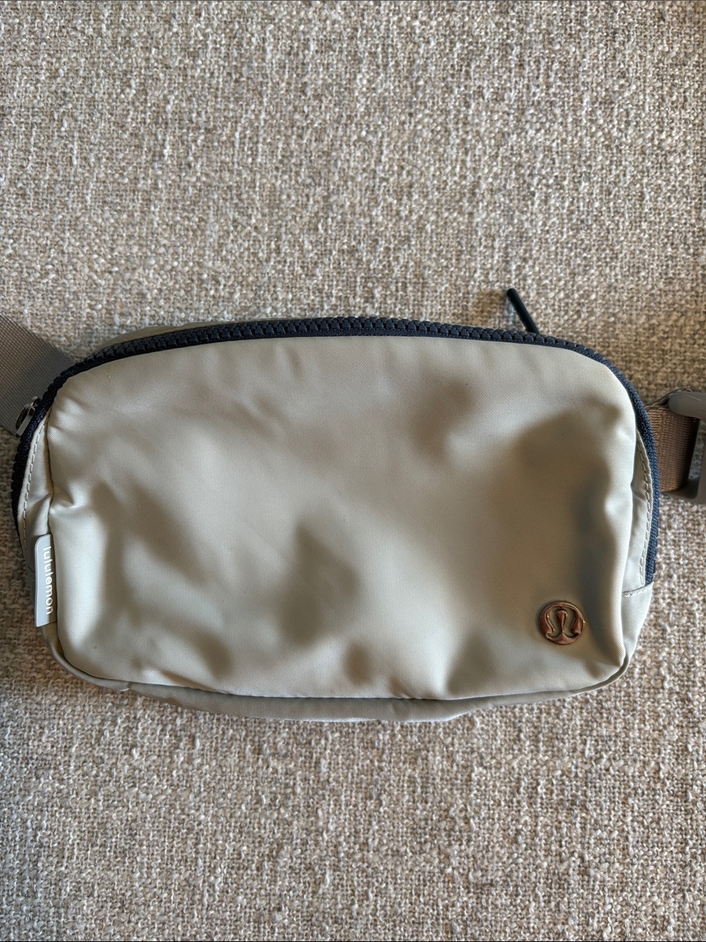lululemon athletica Compact Crossbody Bag in Grey and Blue Trim